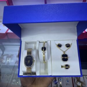 Montre complète femme
